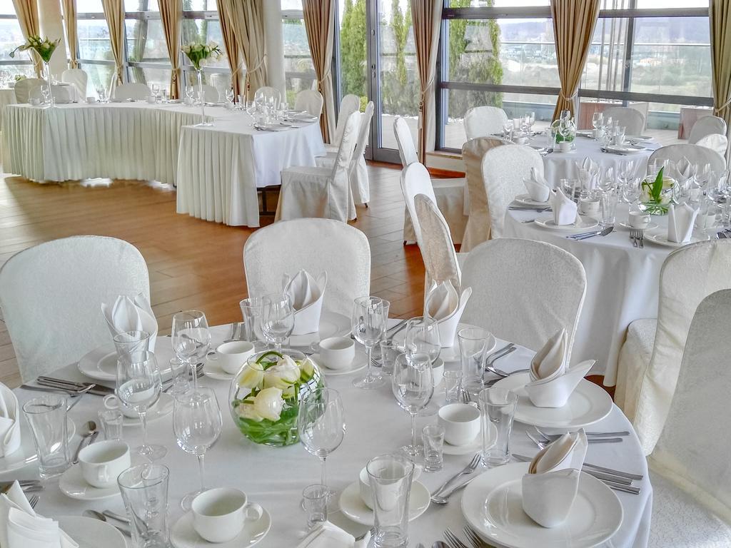 Hotel Olimp Business & Spa Wejherowo Esterno foto